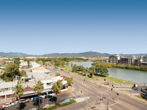  Oaks Townsville Gateway Suites  Таунсвилл